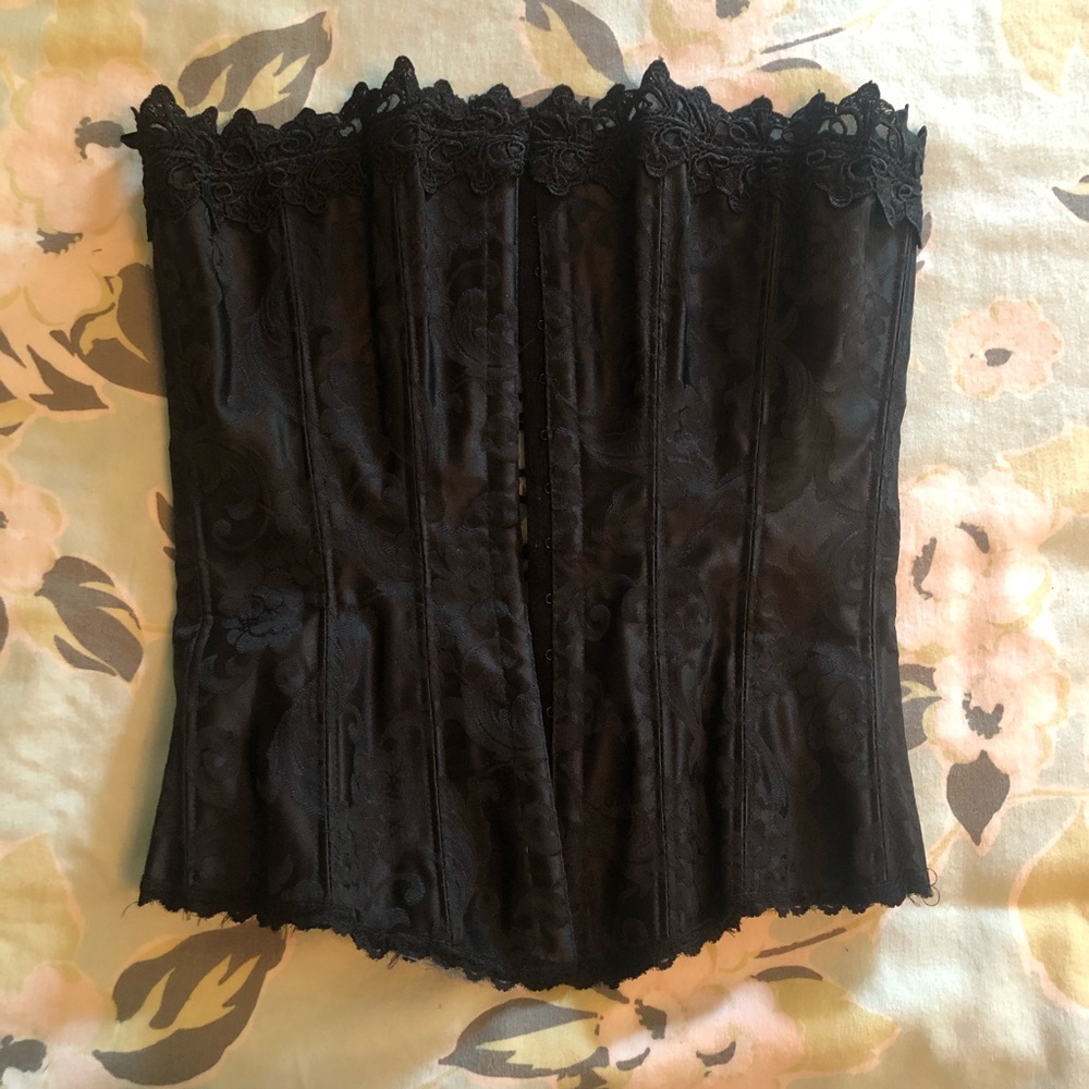 Black Frederick’s of Hollywood Corset